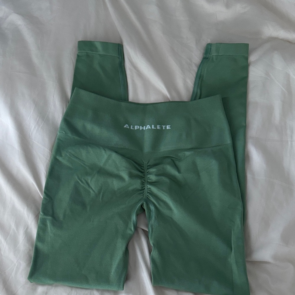 Alphalete Kids Olive Leggings